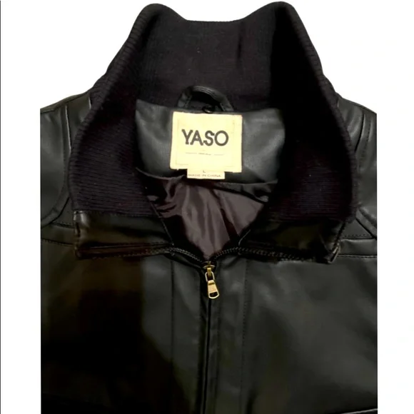 Yaso | Black Faux Leather Vest w/ Metal Heardware - 4 My Baddie Babes! - Picture 3 of 3